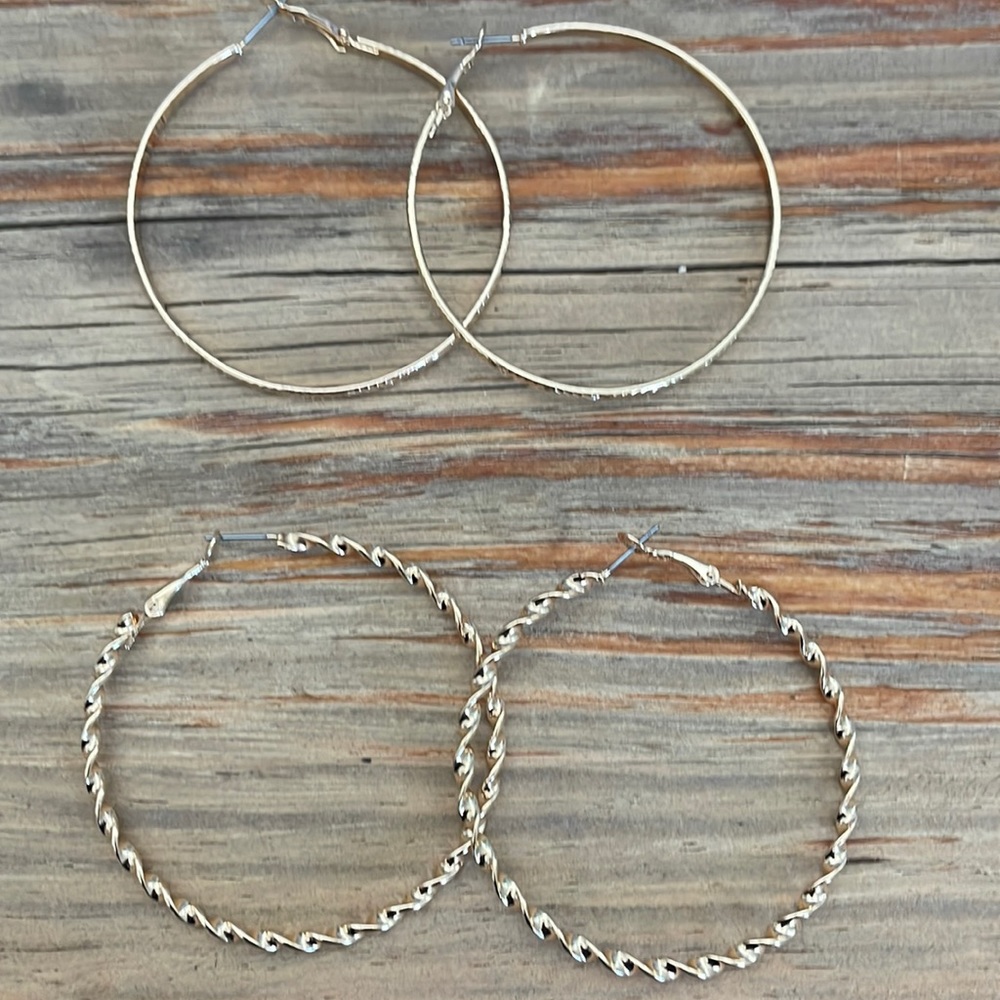 2 pair hoop earrings